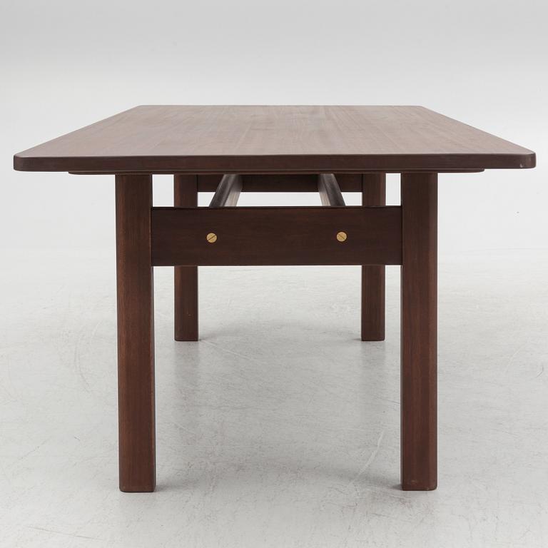 Børge Mogensen, matbord, "Asserbo", Carl Hansen & Son, 2000-tal.