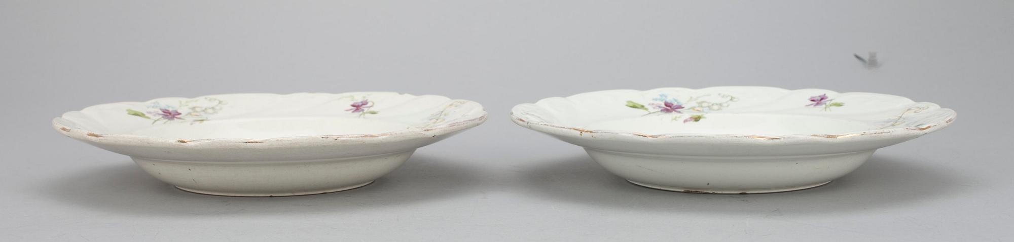 TALLRIKAR, flintgods, Kuznetsov/ KPM Dreylingsbusch Ryssland 1900-talets början.