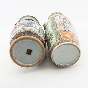 Vases 2 pcs China Canton circa 1900 porcelain.