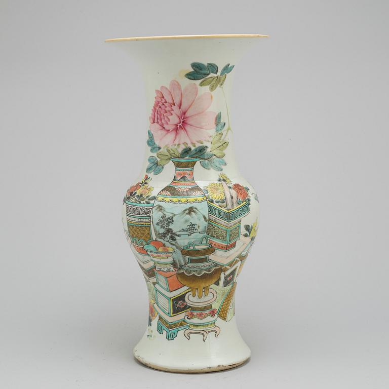 A famille rose 20 th century vase.