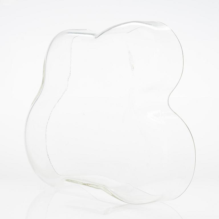 Alvar Aalto, malja malli 3035, signeerattu Alvar Aalto Iittala. 1950-luku.