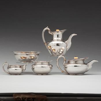 TE- OCH KAFFESERVIS, 5 delar, silver, icke identifierad mästarstämpel FK, S:t Petersburg 1837.