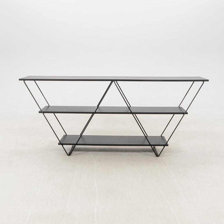 Louise Treschow, "Kavat" shelf designed for IKEA in 1991.