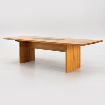 Matbord, Sven Larsson Möbelshop, sent 1900-tal.