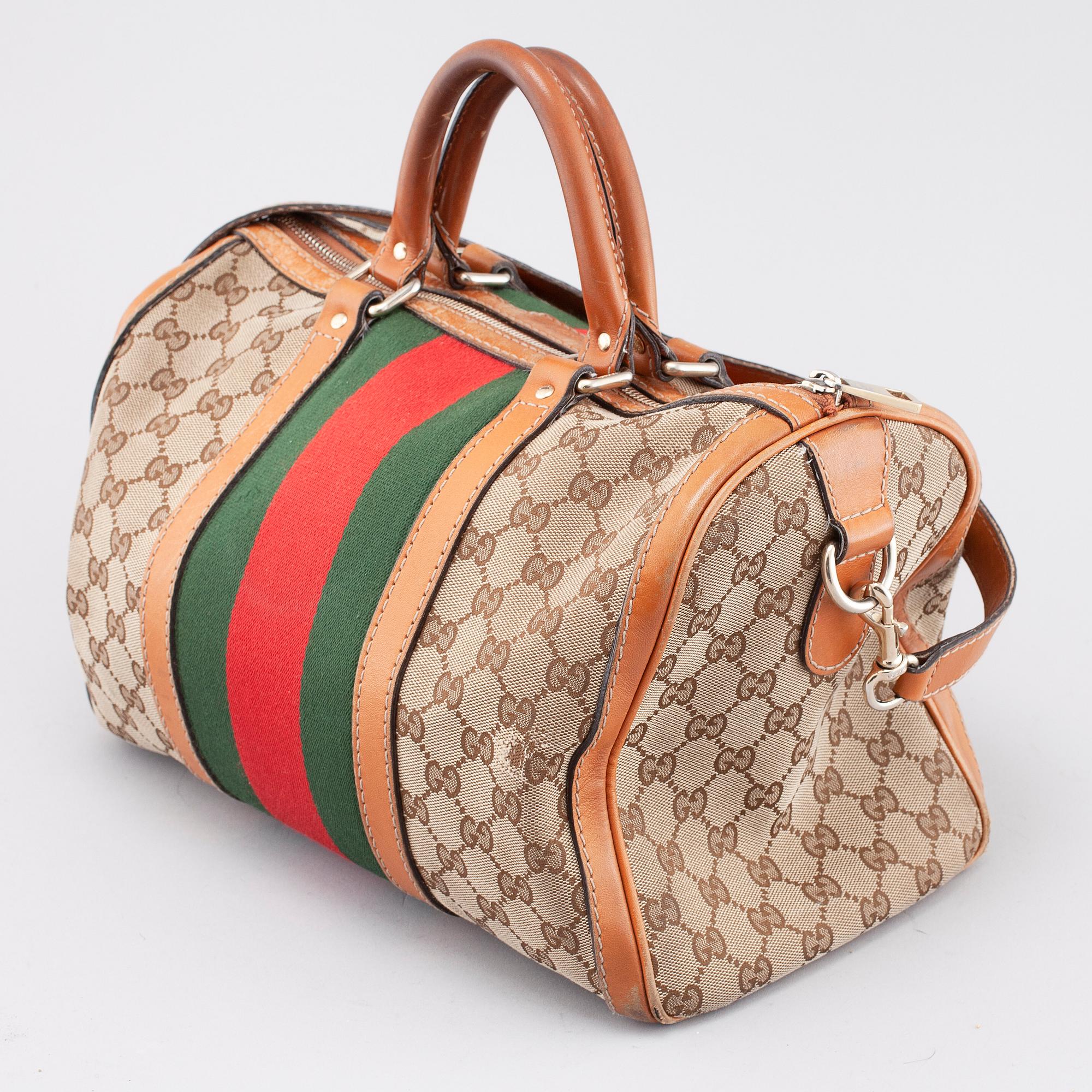 GUCCI, a bag.