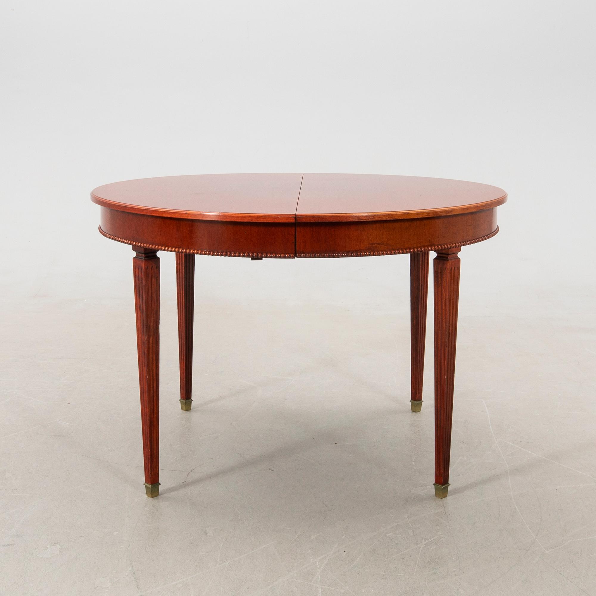 Dining table, Gustavian style, mid-20th century.