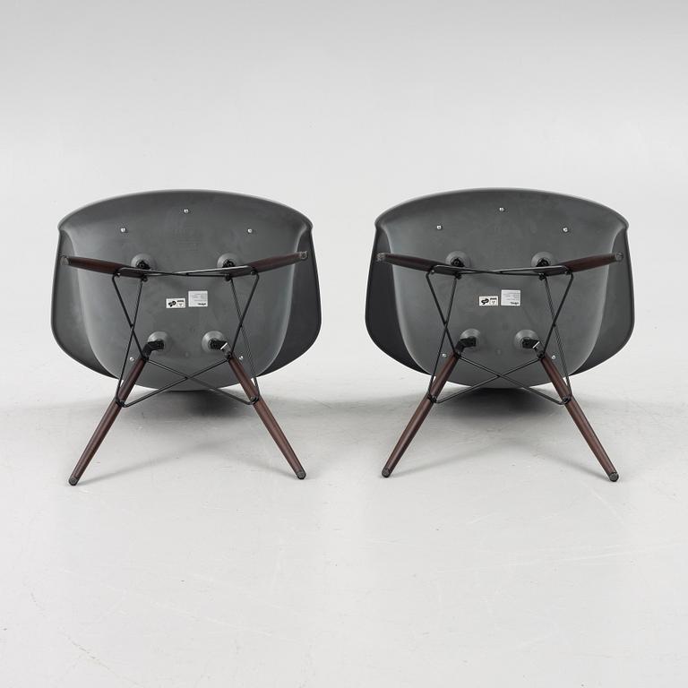 Charles & Ray Eames, Karmstolar ett par "Plastic Armchair DAW", Vitra.