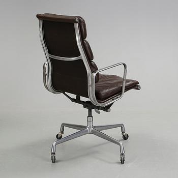 KONTORSSTOL,  EA 217/Softpad, Charles and Ray  Eames, Herman Miller, USA.