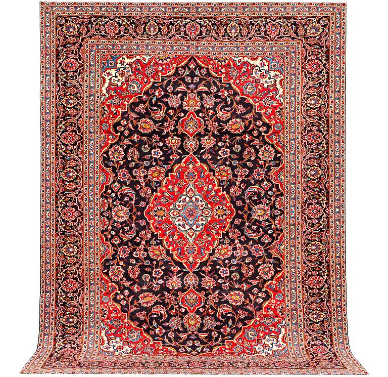 A Keshan carpet, c. 373 x 260 cm.