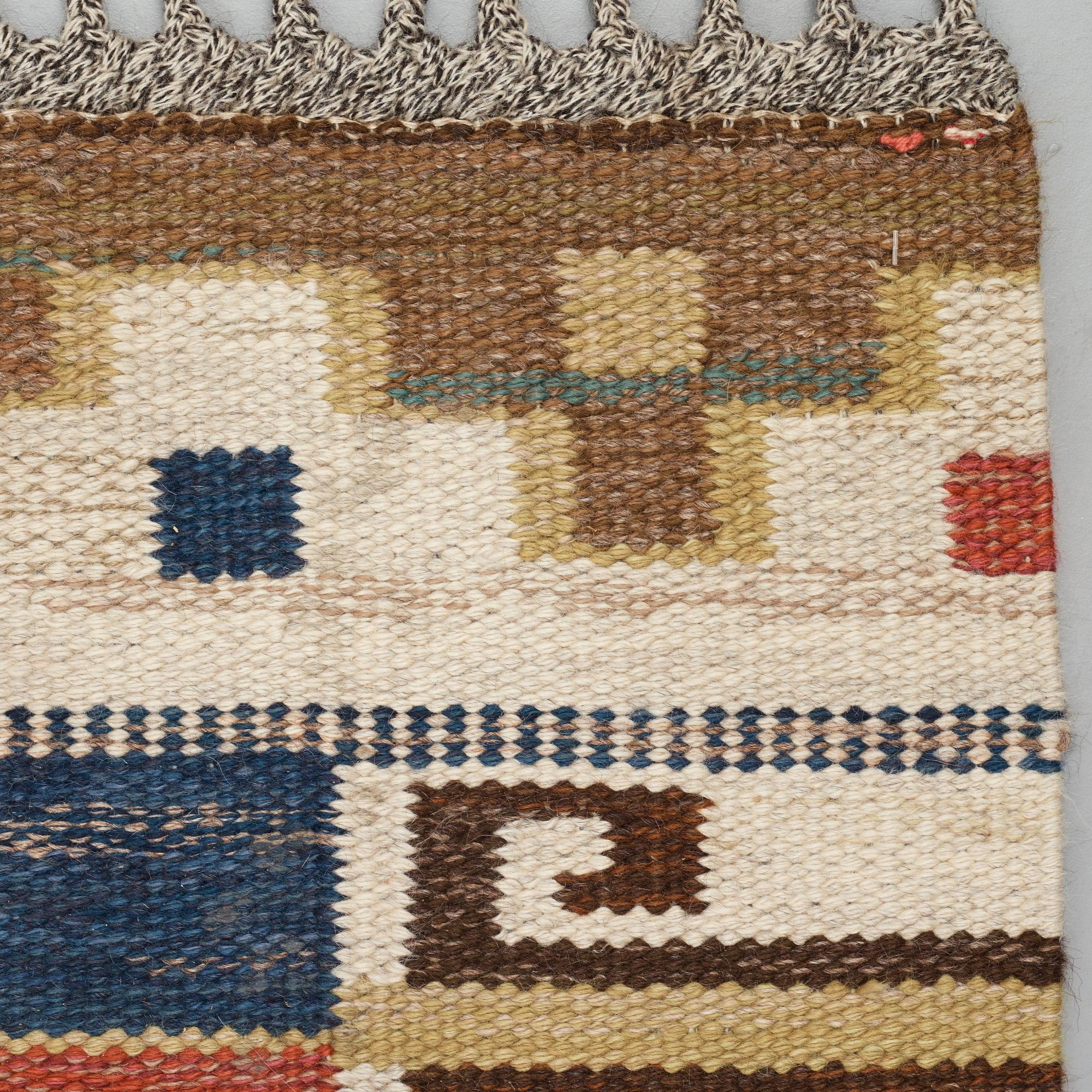 Märta Måås-Fjetterström, Matto, "Blå heden", flat weave, ca 219-220,5 x 181,5-185,5 cm, signed AB MMF.