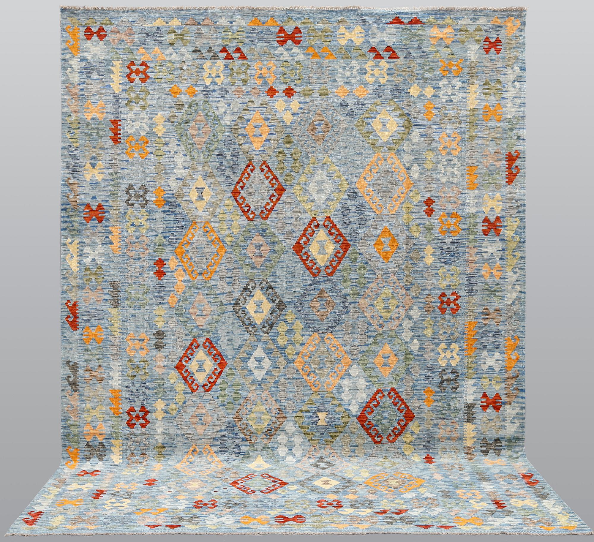 Matta, Kelim, ca 348 x 247 cm.