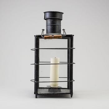 A TINPLATE LANTERN, first half of the 20th century.