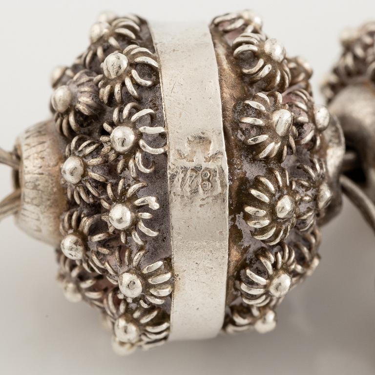 Collier med medljong samt armband silver, Mexiko.
