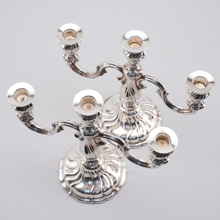 KANDELABRAR, 1 par, silver, Tyskland, 1900-talets första hälft.