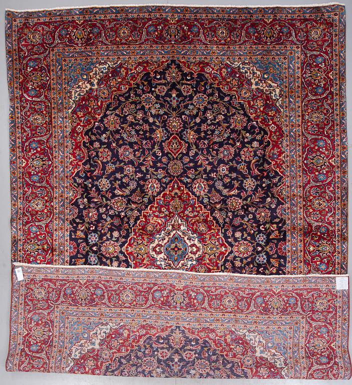 MATTA, Kashan, 1900-talets slut, ca 393x283 cm.