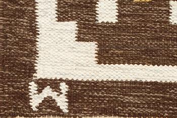 MATTA, rölakan, monogramsignerad W. Ca 239 x 174 cm.