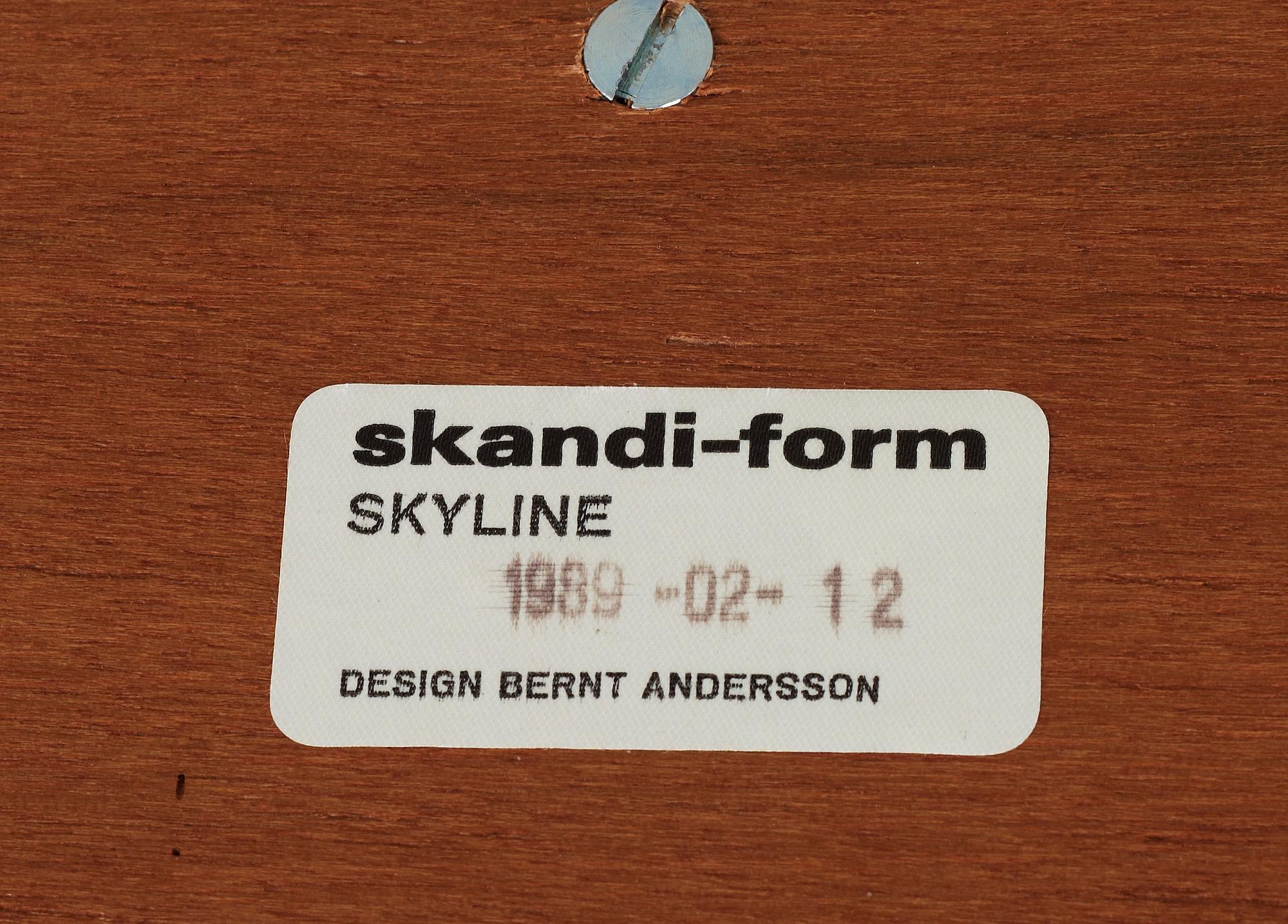 SOFFA, modell Skyline, Bernt Andersson, Skandi-form, 1989.