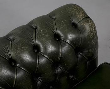 FÅTÖLJER, ett par, Chesterfieldmodell, 1900-talets andra hälft.