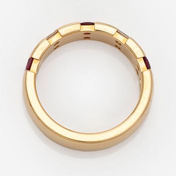 Engelbert, ring, gold with rubies and princess-cut diamonds.