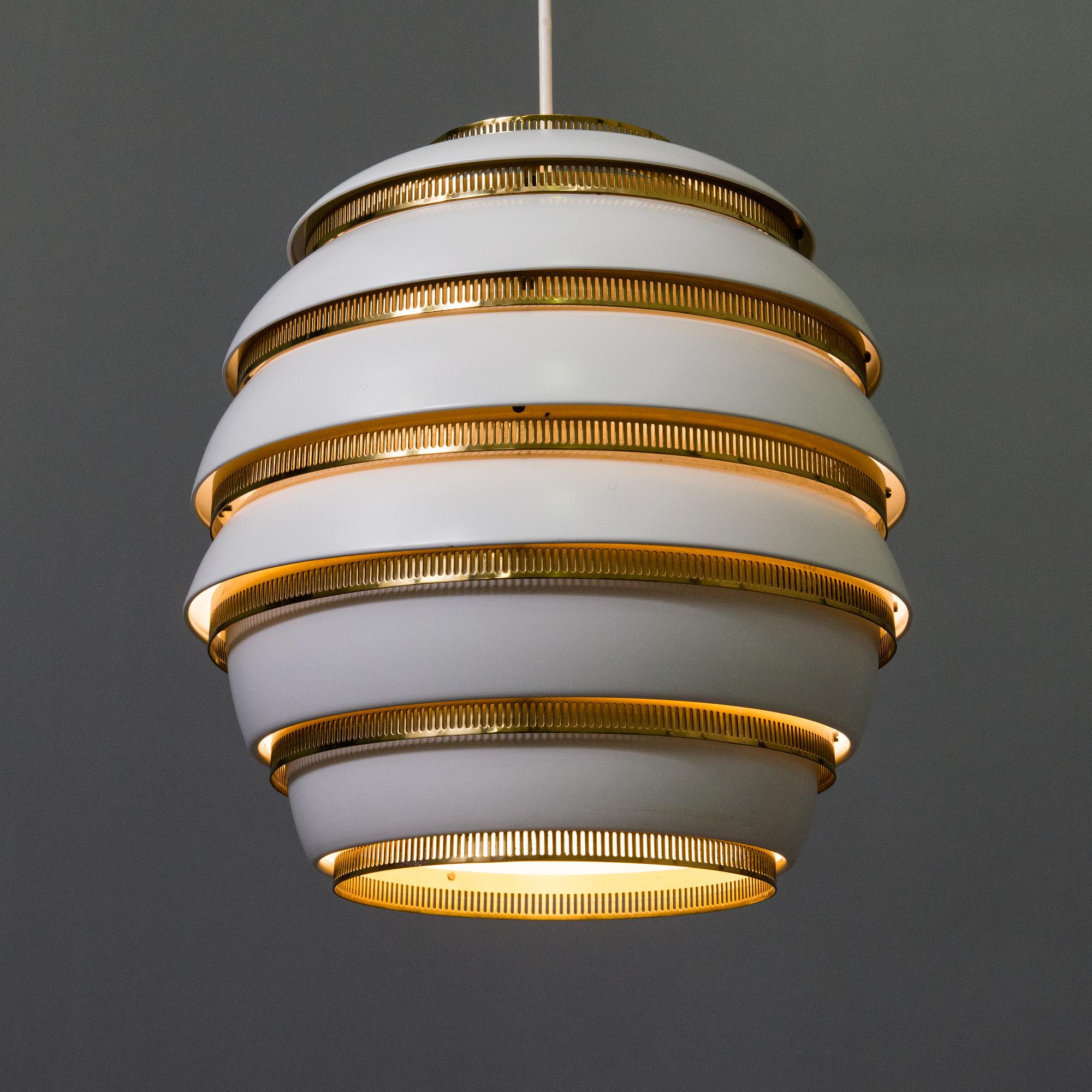 Alvar Aalto, a pendant lamp A332, 'Beehive' for Valaistustyö.