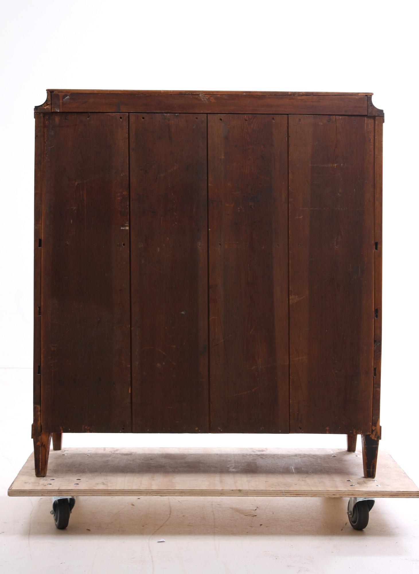 CHIFFONJÉ, 1800-tal.