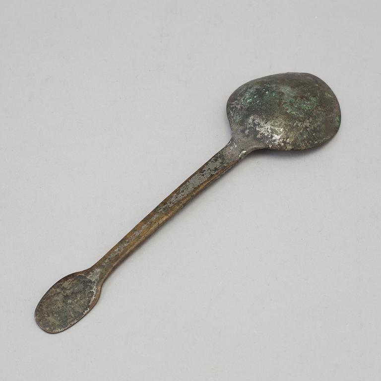 A BRONZE SPOON, possibly 16th/17th century.