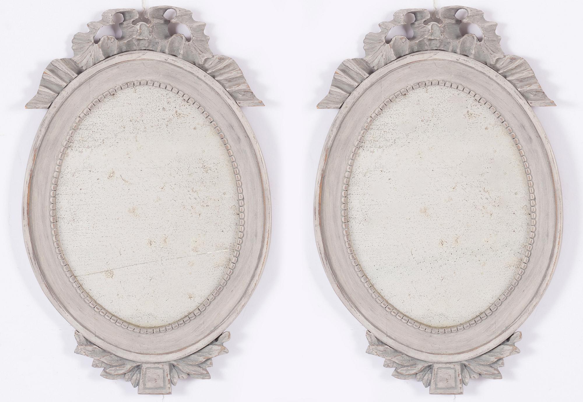 Speglar ett par, gustaviansk stil, 1900-tal.