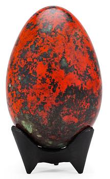 1313. A Hans Hedberg faience egg, Biot, France.