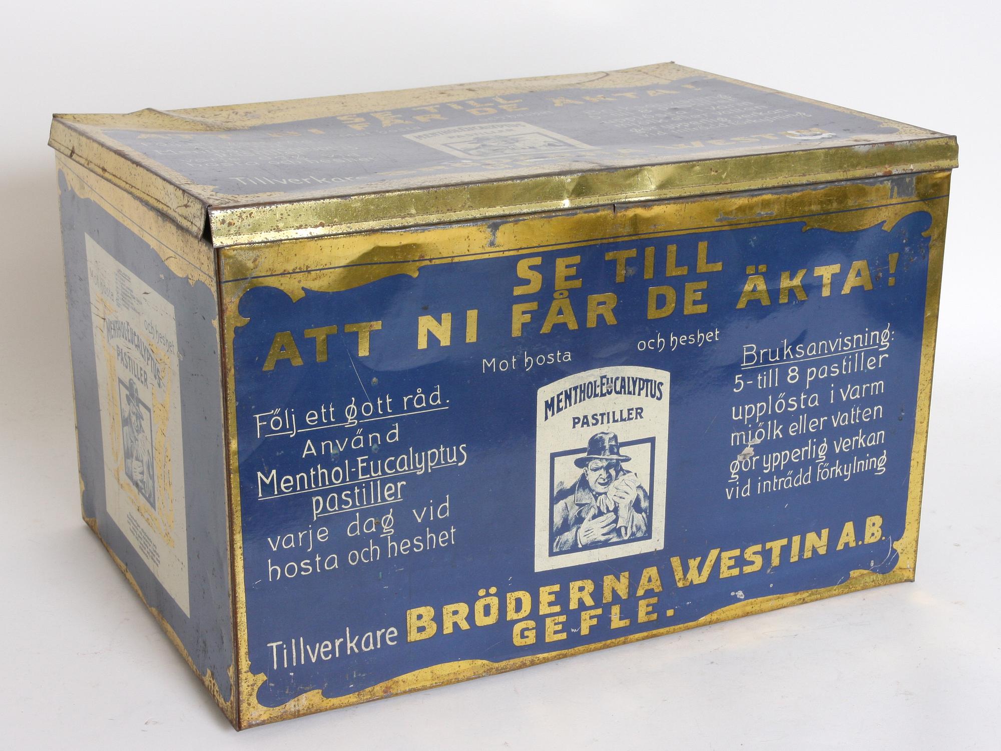 PARTI BURKAR OCH ETUIER, plåt, 1900-tal.