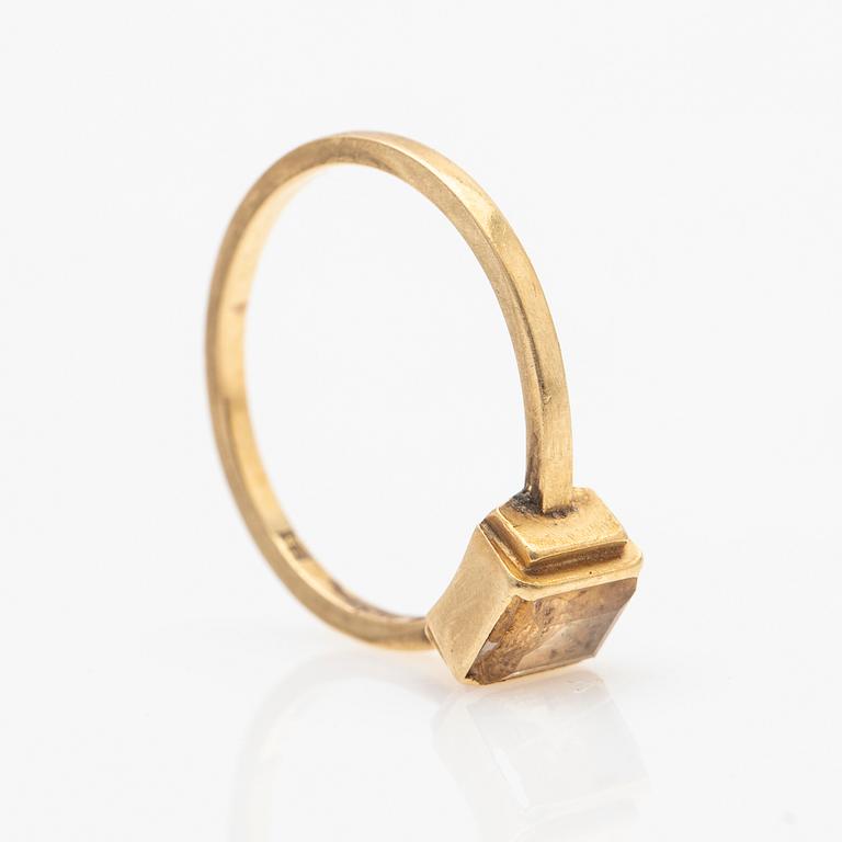 Wiwen Nilsson, ring, 18k, med bergkristall. Lund 1944.