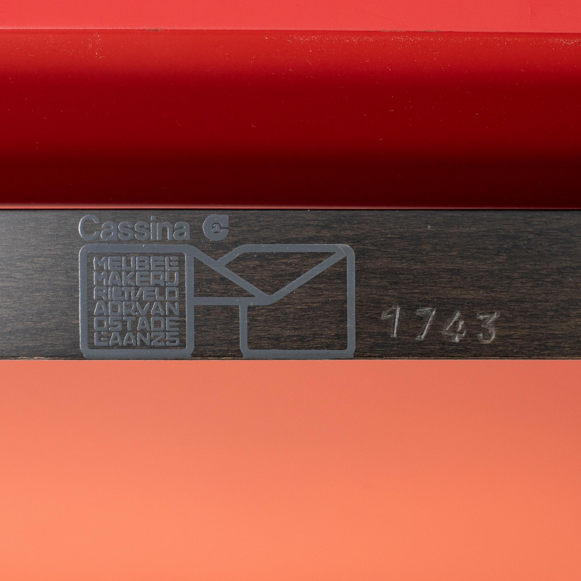 Gerrit Rietveld, karmstol, "Red and blue chair", Cassina, samtida.