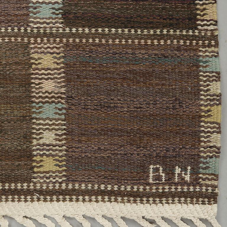 BARBRO NILSSON, a carpet, flat weave, 177 x 132 cm, "Falurutan mörk", signed AB MMF BN.