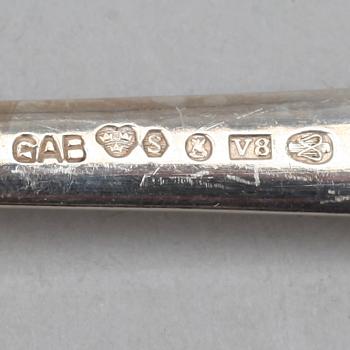 BESTICKSERVIS, silver, 107 delar,  "Chippendale", främst GAB Stockholm 1940-tal. Total vikt ca 2512g (exklusive knivar).