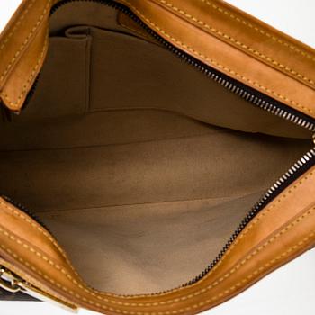 Louis Vuitton, väska, "Hudson GM".