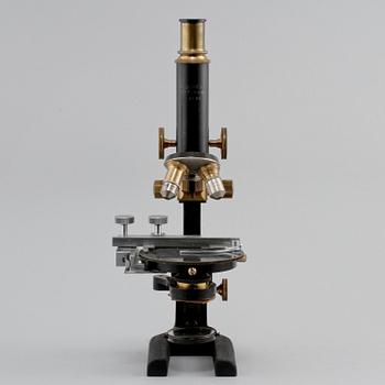 MIKROSKOP, R Winkel, Göttingen, Tyskland, 1900-talets andra hälft.