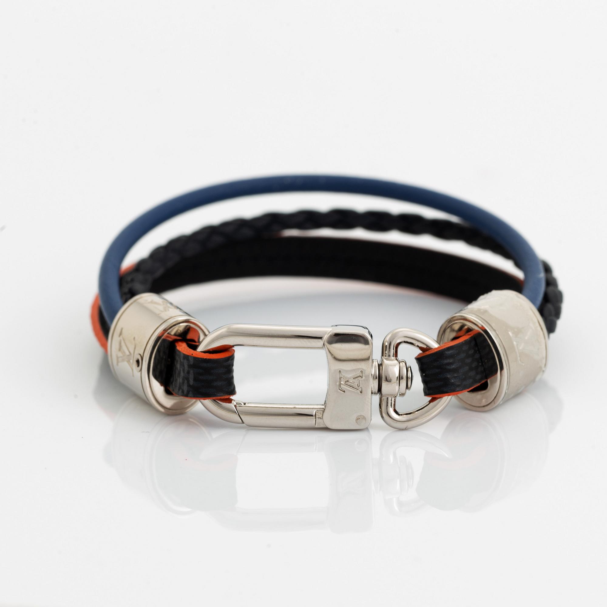 Louis Vuitton, armband, vitmetall och skinn.