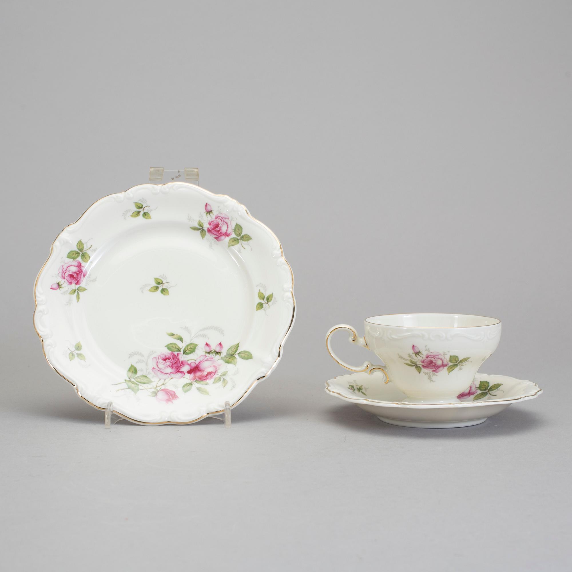 KAFFESERVIS, 38 delar, porslin, "Pompadour", Rosenthal, Tyskland, 1900-talets första hälft.