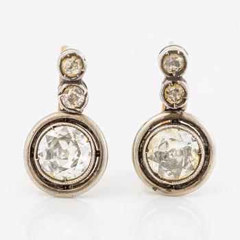 Earrings, a pair, with old-cut diamonds.