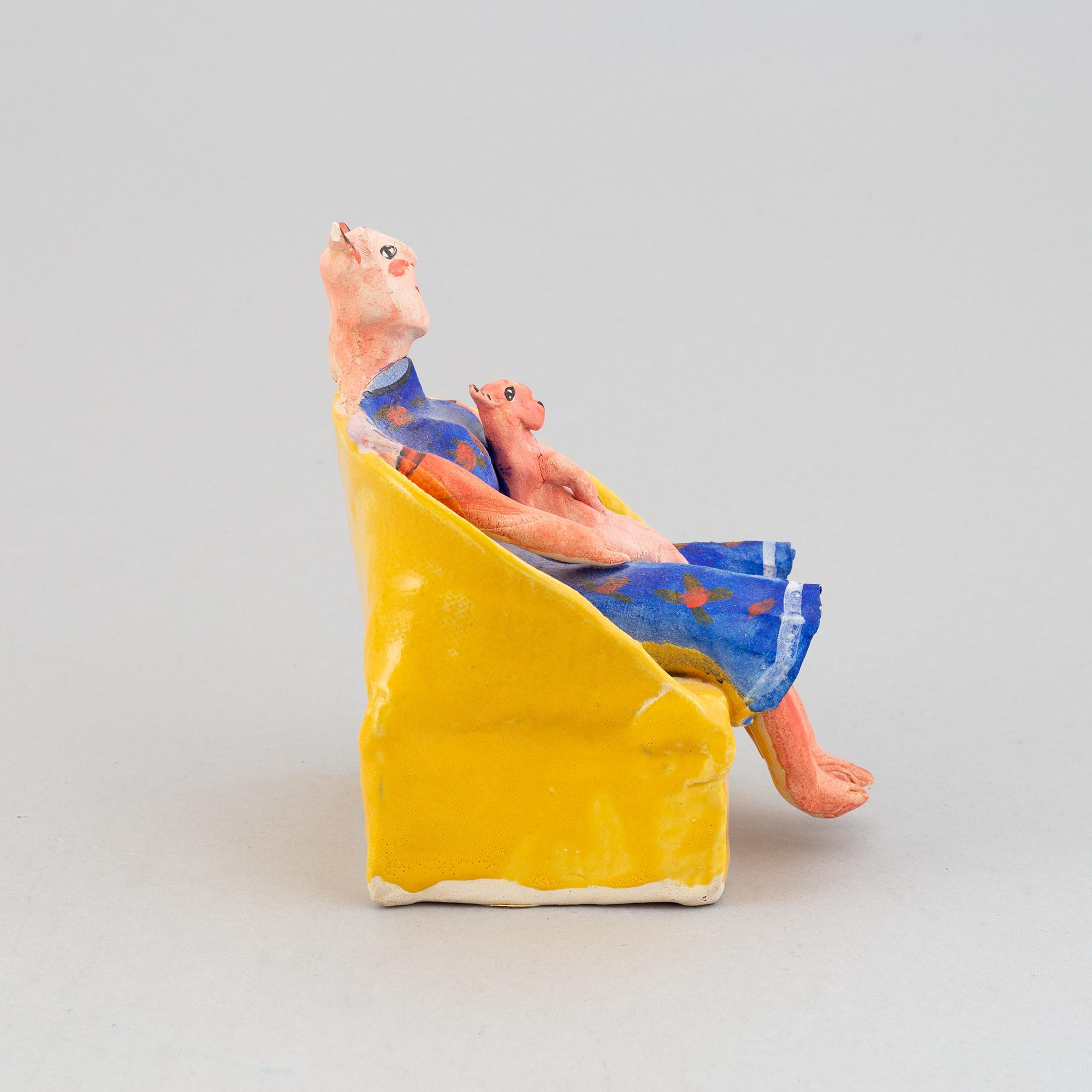 Ulrica Hydman-Vallien, keramik
3 delar, signerade.