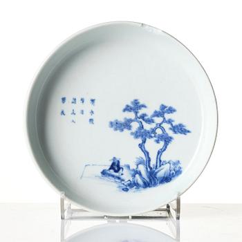 A set of five blue and white cups and a saucer, Qing dynasty, 19th century for the Vietnamese market.