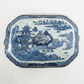 Terrin med lock och fat Kina Qianlong (1736-95) porslin.