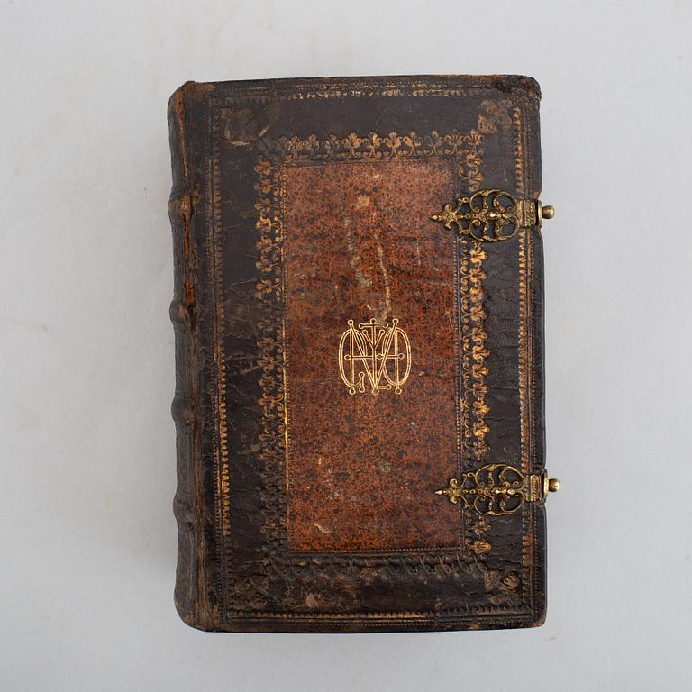 Baroque bookbinding. Provenance: De Geer / Finspong , Nils Gyldenstolpe, Thore Virgin.