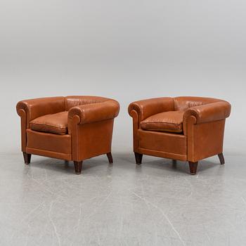 A pair of leather upholstered club chairs, 1930/40's.