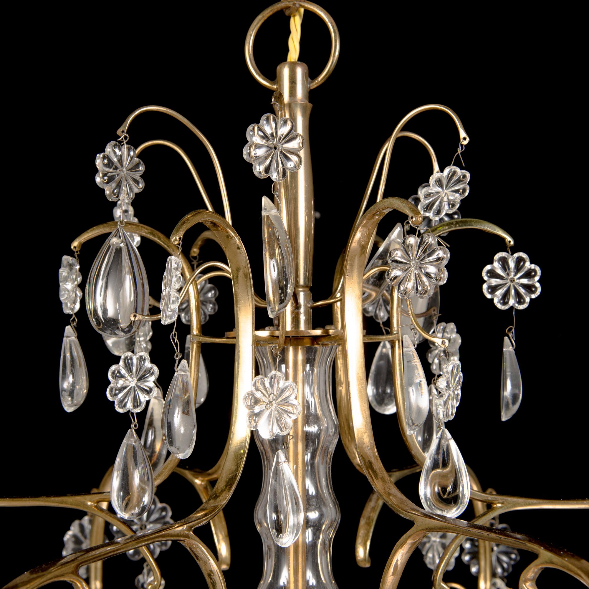 Paavo Tynell, a mid-20th century '1487/6' chandelier for Idman.