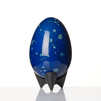 Hans Hedberg, a faience sculpture of an egg, Biot, France.
