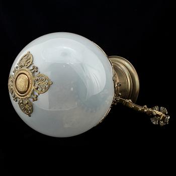 TAKLAMPA, 1800/1900-tal. H 45.