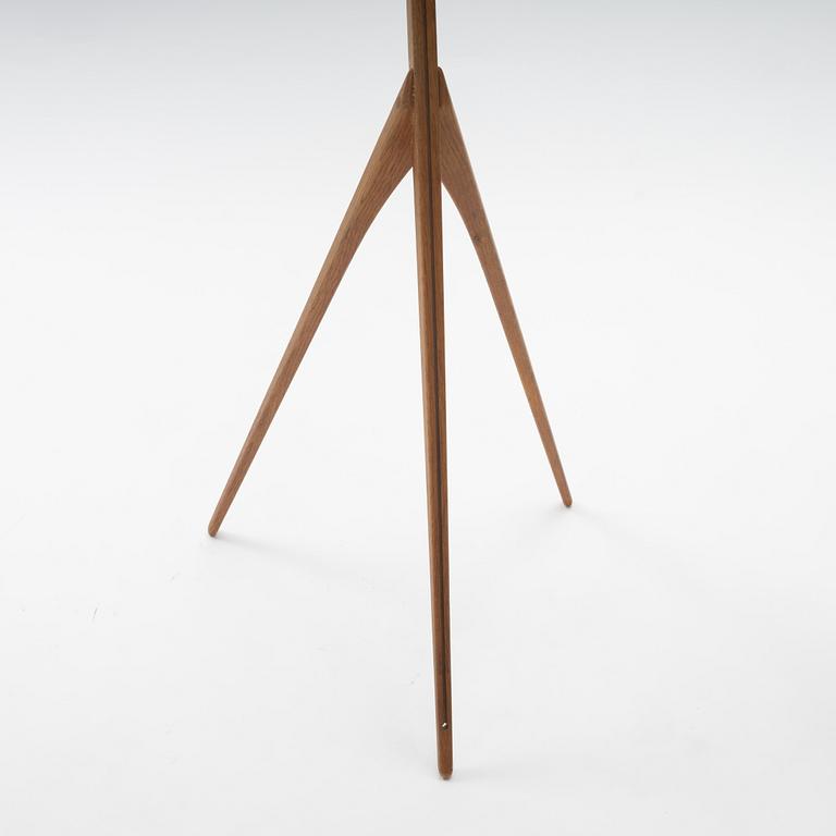 Uno & Östen Kristiansson, a 'Giraffen' floor lamp,  Luxus 1950s.