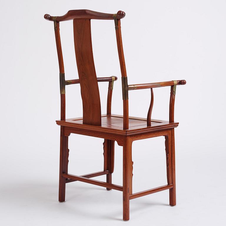 A Chinese 'official's hat' chair, Guanmaoyi, 20th century.