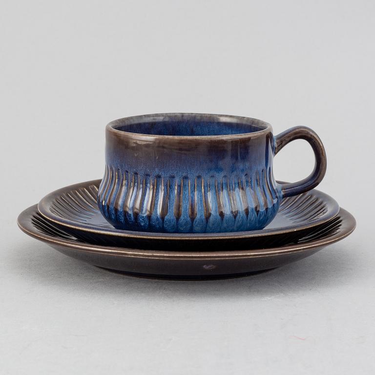 Berit Ternell, servisdelar, 67 st, porslin, "Kosmos", Gefle, 1960/1970-tal.