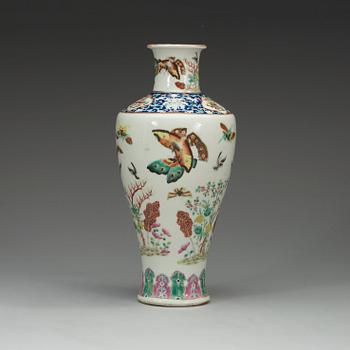 A famille rose vase, late Qing dynasty.